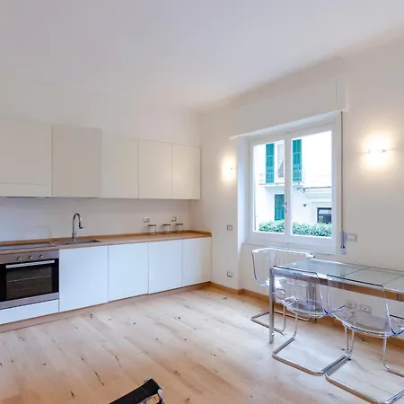 Apartment Joivy Spacious Family Retreat - Two With Balcony