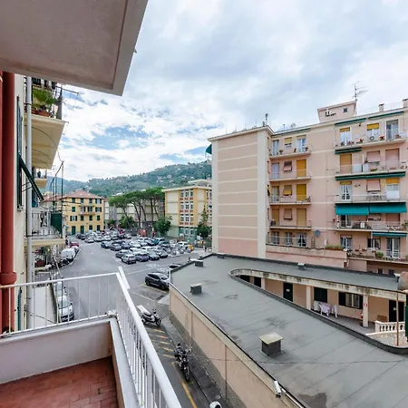 Apartment Joivy Spacious Family Retreat - Two With Balcony