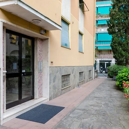 Apartment Joivy Spacious Family Retreat - Two With Balcony *